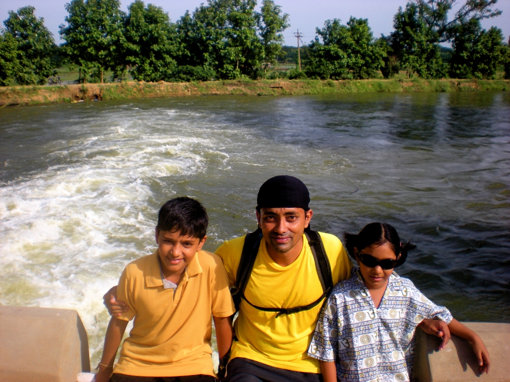 With Shreya and Krishna at Manniyar Thalaippu